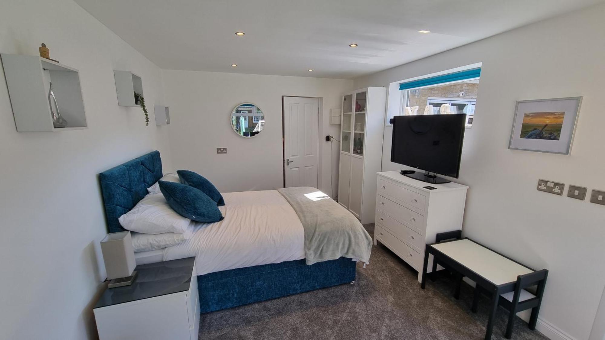 Self-Contained Annex, With Parking. Apartment Sittingbourne Bagian luar foto