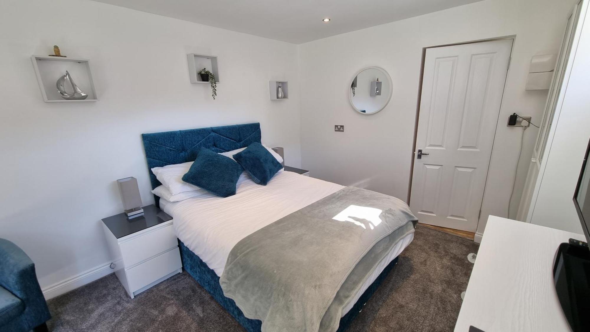 Self-Contained Annex, With Parking. Apartment Sittingbourne Bagian luar foto